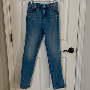 Express Women's Skinny Jeans in Blue. High rise